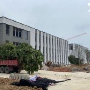 高新区标准厂房，1300−6500平，月租金17